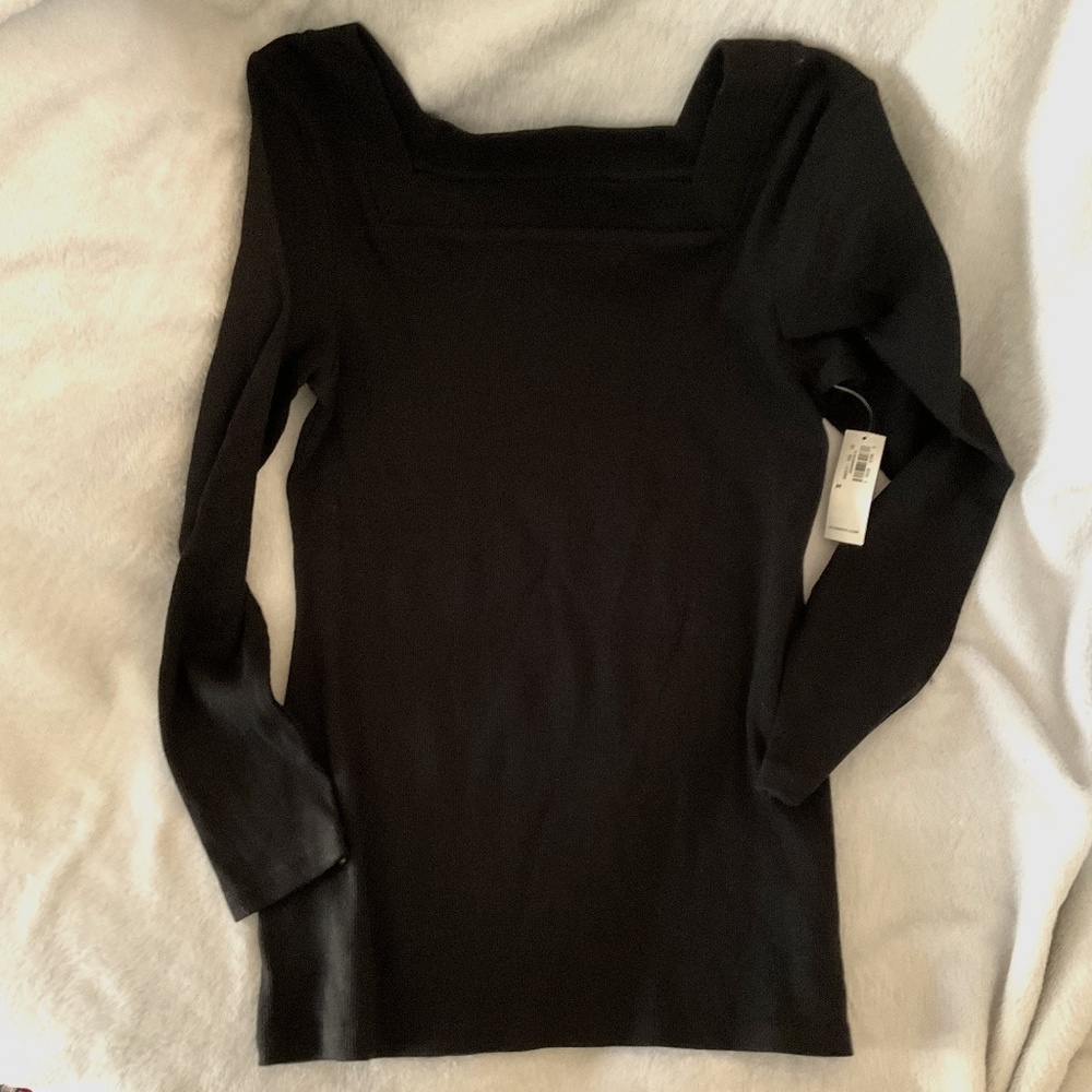 Lovely black square neck jersey shirt